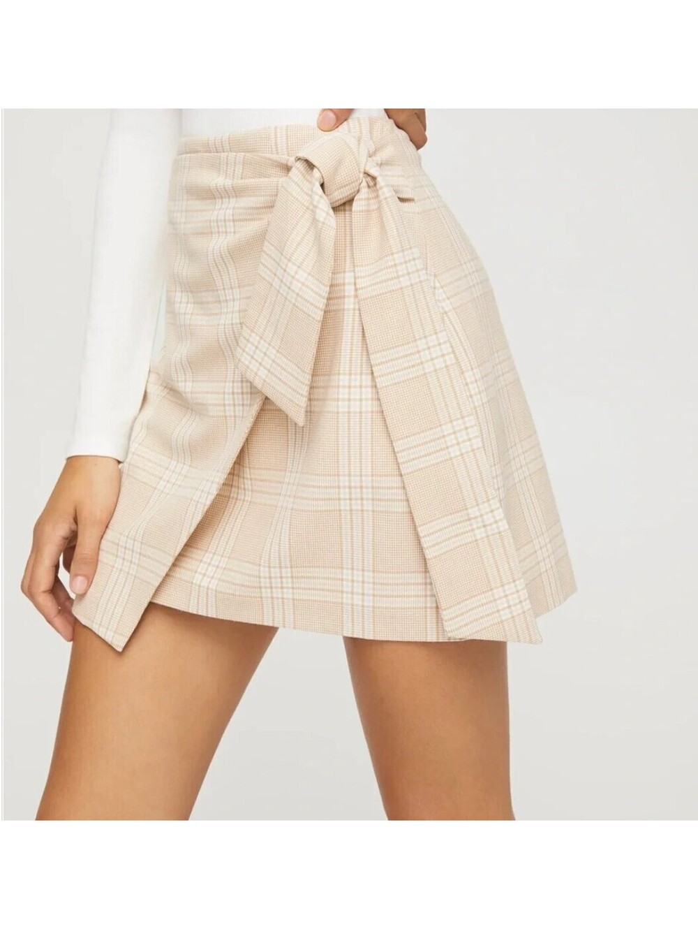 Aritzia Wilfred Dorine Wrap Mini Skirt Beige Plaid Faux Wrap Cupro Lined Size 8